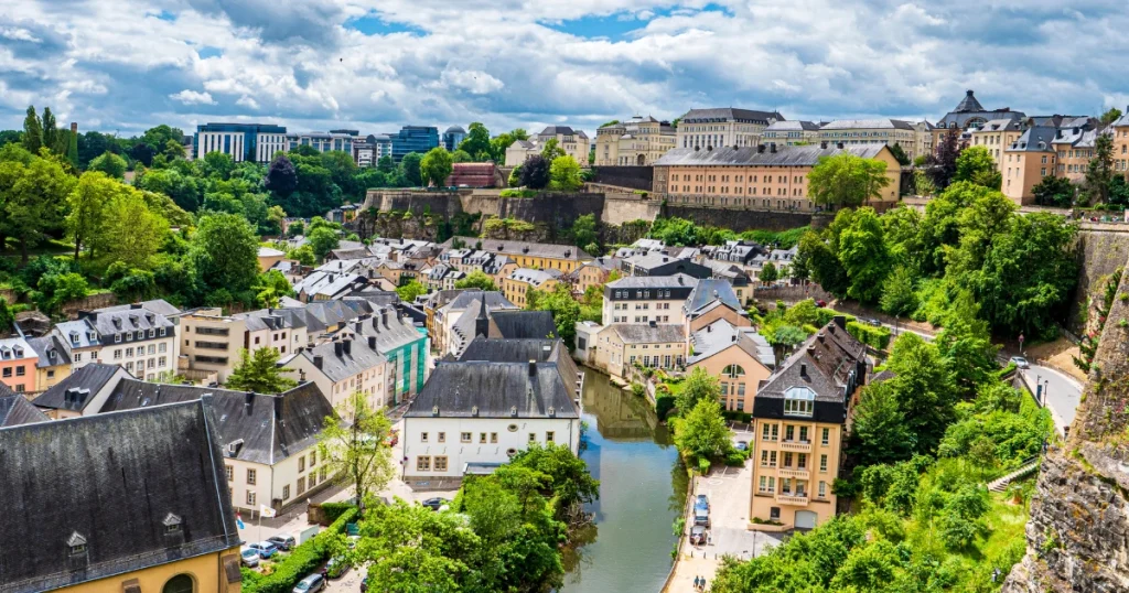 Rapport ILR sur les télécoms luxembourgeois - une croissance en 2024