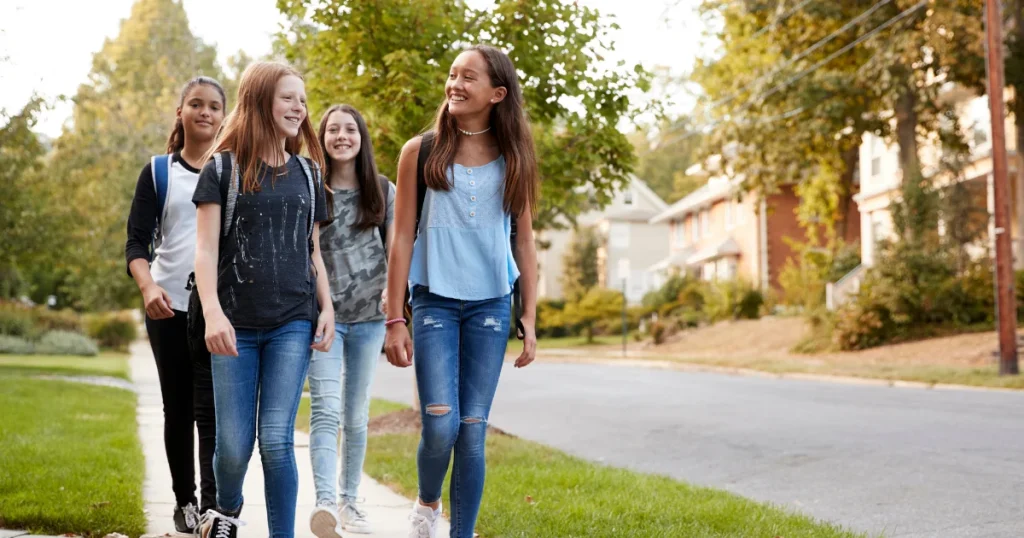 Welche Schule sollte man für seine Kinder in Luxemburg wählen - Beste internationale private oder öffentliche Schule für Expat-Familien